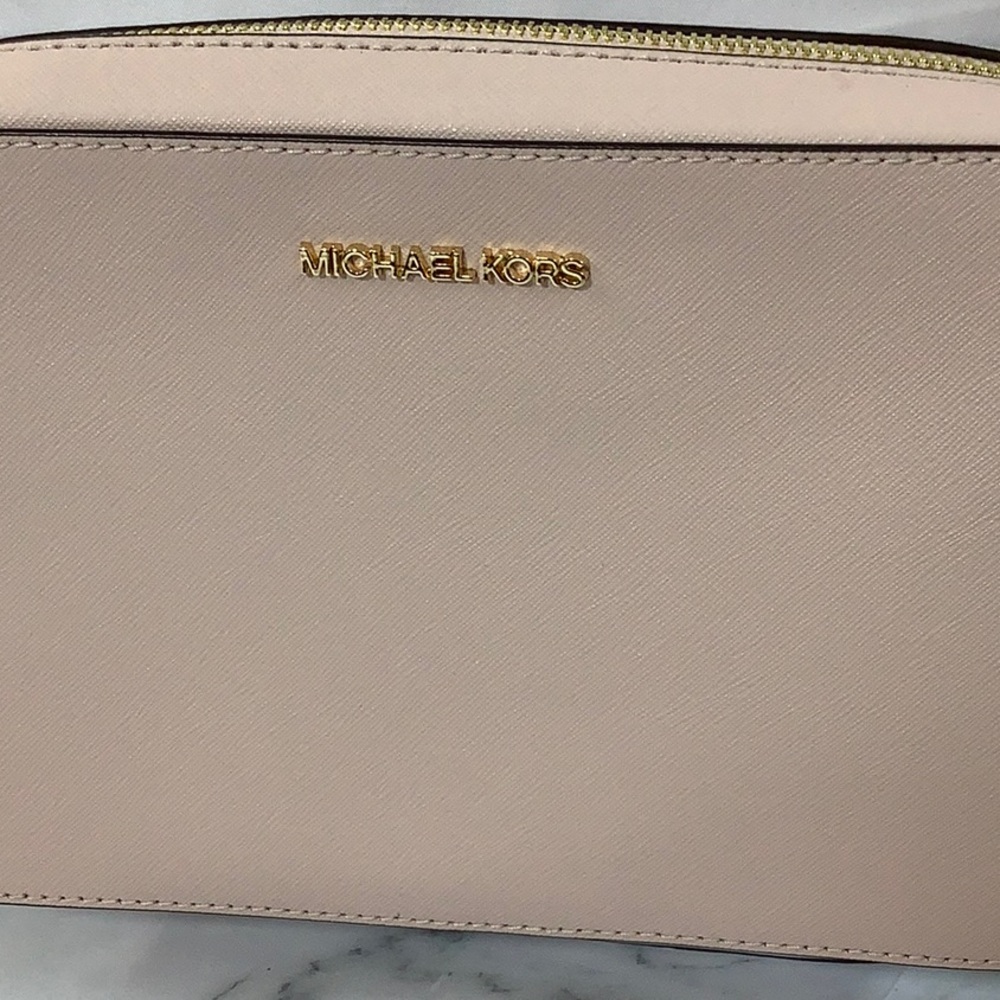 NWT Michael Kors Large Leather Crossbody Handbag - Picture 2 of 5